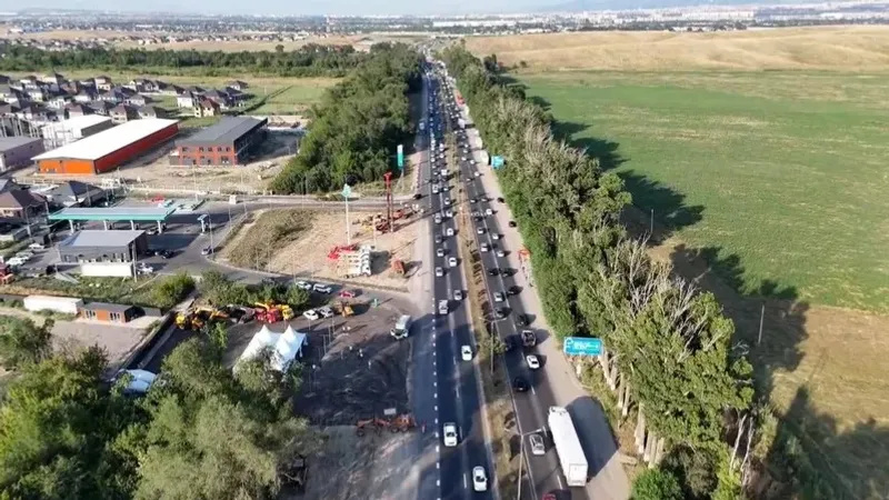 Қазақстандағы ең көп жүктеме түсетін автожолдардың бірі сегіз жолаққа дейін кеңейтіледі, сурет - Zakon.kz жаңалық 20.07.2026 15:14