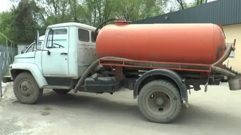 Ассенизатор, Алматы, полиция, сұйық қалдық, заңсыз төгу, сурет - Zakon.kz жаңалық 27.07.2026 17:56