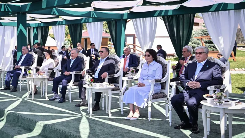 ОА елдерінің президенттері, Қырғыстан, су-моторлы спорты, әлем чемпионаты, гран-при кезеңі, ашылу салтанаты, сурет - Zakon.kz жаңалық 01.08.2026 13:46