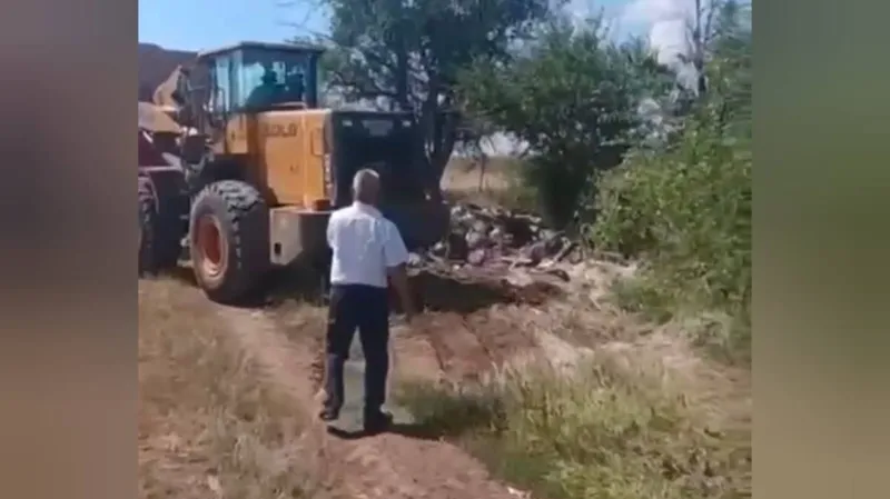 Ақтөбеде далаға қоқыс төккен медициналық мекеме жауапқа тартылды