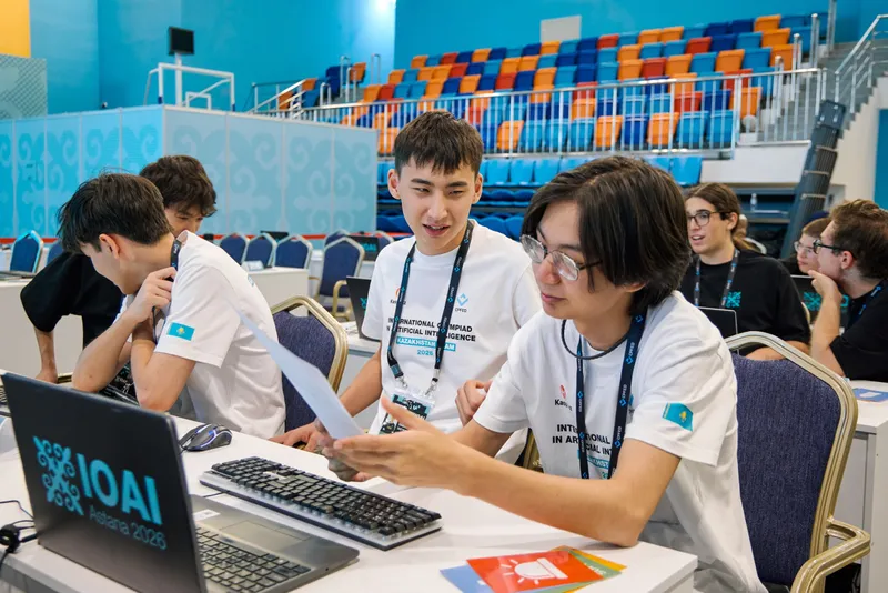 Мемлекет басшысы Астанада жасанды интеллект бойынша IOAI-2026 халықаралық олимпиадасын ашты, сурет - Zakon.kz жаңалық 04.08.2026 17:32
