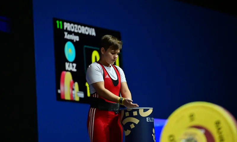 Ауыр атлетика: Ксения Прозорова жасөспірімдер арасында Азия чемпионы атанды, сурет - Zakon.kz жаңалық 11.08.2026 17:33