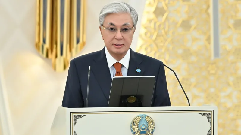 Мемлекет басшысы елге еңбегі сіңген азаматтарды марапаттады