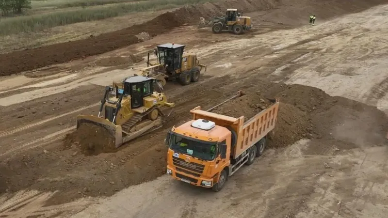 Жол жөндеу жұмыстары, сурет - Zakon.kz жаңалық 19.08.2026 18:00