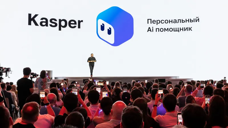 Америкалық технологиялық инвестор әрі жеке подкастын жүргізуші Мигель Армаза Алматыға жаңа Kasper AI-көмекшісінің таныстырылымына келіп, Kaspi.kz-тің негізін қалаушылардың бірі әрі басшысы Михаил Ломтадземен кездесті. , сурет - Zakon.kz жаңалық 20.08.2026 14:43