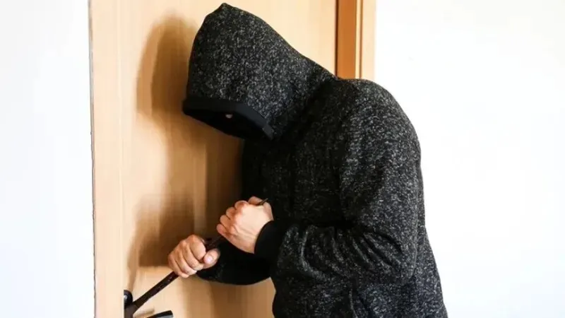 ұрлау, ұрлықшы, сурет - Zakon.kz жаңалық 21.08.2026 11:45