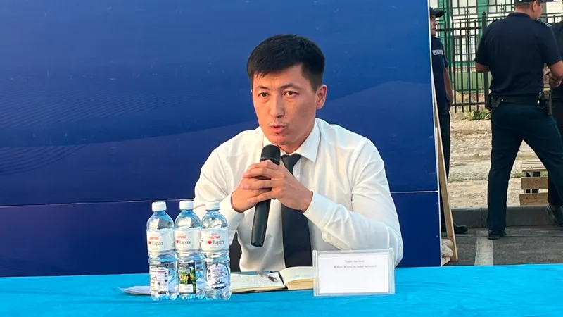 Заң мен тәртіп акциясы, тұрғындармен кездесу , сурет - Zakon.kz жаңалық 21.08.2026 12:13