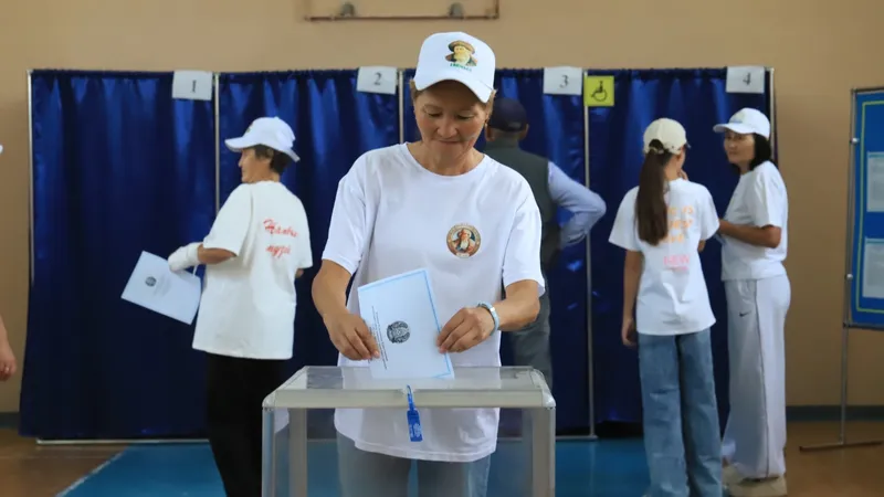 Жамбыл Жабаевтың ұрпағы дауыс берді, сурет - Zakon.kz жаңалық 23.08.2026 09:04