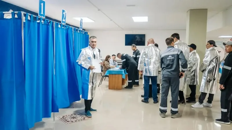 Құрылтай, кеншілер дауыс берді , сурет - Zakon.kz жаңалық 23.08.2026 15:53