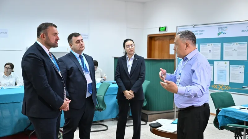 Грузия Орталық сайлау комиссиясының төрағасы Георгий Каландаришвили Қазақстандағы алғашқы Құрылтай сайлауында дауыс берудің ұйымдастыру деңгейін жоғары бағалады., сурет - Zakon.kz жаңалық 23.08.2026 10:10