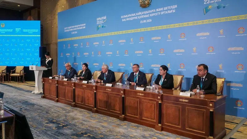 Ұжымдық қауіпсіздік туралы шарт ұйымының (ҰҚШҰ) Парламенттік Ассамблеясының халықаралық байқаушылары Қазақстандағы Құрылтай алғашқы сайлауының жоғары деңгейде ұйымдастырылғанын, сайлау комиссияларының дайындық деңгейін және азаматтардың белсенділігін ерекше атап өтті. 
