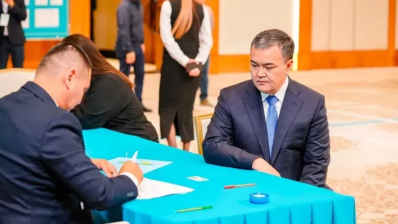 "Маңызды оқиға": Астана әкімі Құрылтай сайлауында дауыс берді