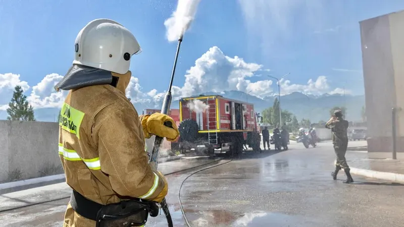Өрт сөндіру жұмыстары, сурет - Zakon.kz жаңалық 25.08.2026 10:14