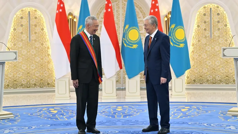 Марапаттау, Ақорда, Президент, Ли Сянь Лун, Достық ордені, сурет - Zakon.kz жаңалық 26.08.2026 19:51