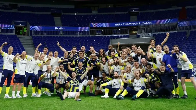 «Фенербахче» 17 жылдан кейін Чемпиондар лигасының негізгі кезеңіне қайта оралды, сурет - Zakon.kz жаңалық 27.08.2026 13:38