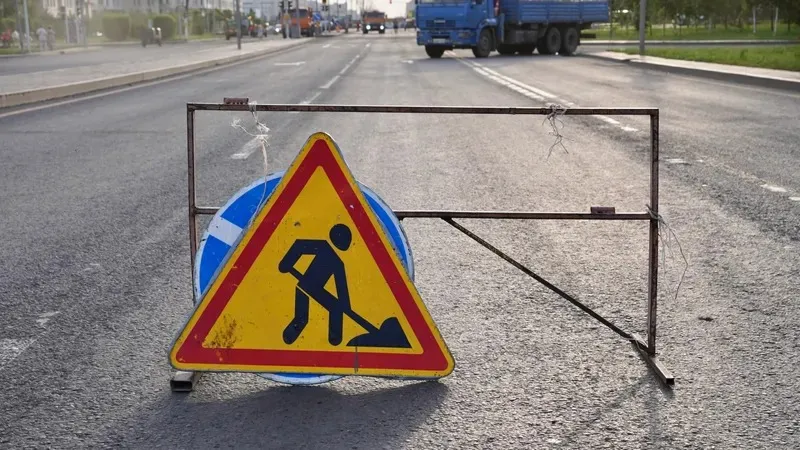 Алматыдағы LRT: Төле би көшесінің бір бөлігінде көлік қозғалысы шектеледі