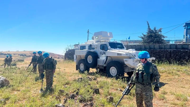 Бұған дейін Қорғаныс министрлігі аталған миссияларға қатысатын қазақстандық бітімгерлердің қанша жалақы алатынын мәлімдеген еді. БҰҰ оларға айына 1 500 доллар төлейді., сурет - Zakon.kz жаңалық 10.09.2026 13:05