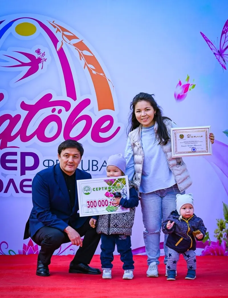 Ақтөбеде "Гүлдер әлемі" фестивалі өтті, сурет - Zakon.kz жаңалық 12.09.2026 18:50