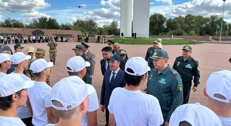 Әскерге шақыру, БҚО, Орал, Нариман Төреғалиев, сурет - Zakon.kz жаңалық 13.09.2026 19:32