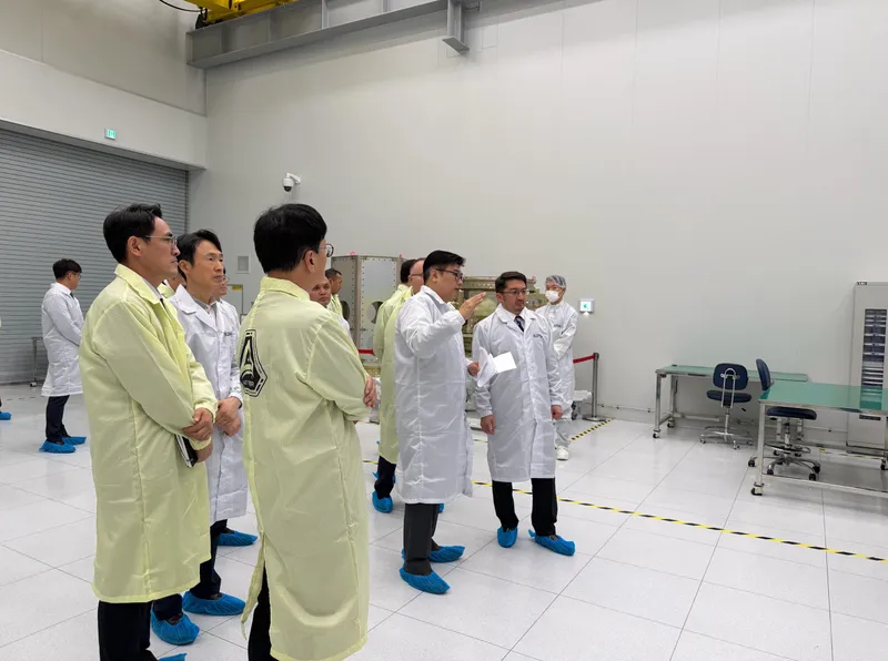 Қазақстанда корей компаниясымен спутник бөлшектерін шығаратын өндіріс хабын құру жоспарланып отыр, сурет - Zakon.kz жаңалық 14.09.2026 21:52
