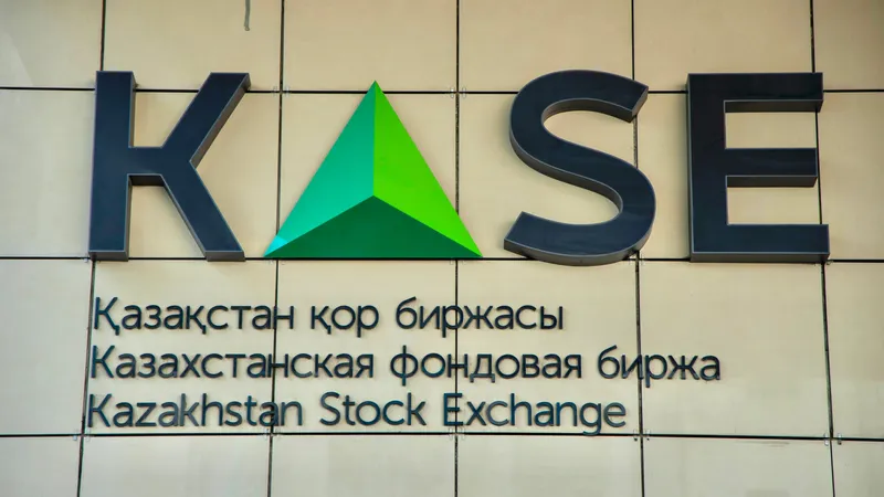 Ұлттық банк төрағасы Тимур Сүлейменов 2026 жылғы 15 қыркүйекте өткен Үкімет отырысында KASE платформасында жасалған операциялар туралы мәлімет берді, деп хабарлайды Zakon.kz тілшісі., сурет - Zakon.kz жаңалық 15.09.2026 11:13