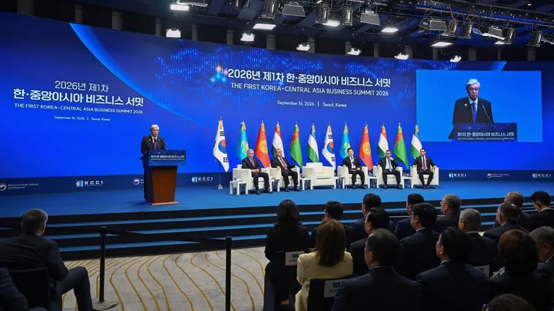 Президент Қасым-Жомарт Тоқаев Қазақстан мен Корея арасында жалпы сомасы 19 млрд долларға жуықтайтын 80-ге жуық коммерциялық келісім жасалғанын мәлімдеді, деп хабарлайды Zakon.kz., сурет - Zakon.kz жаңалық 16.09.2026 16:54