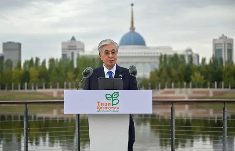 Отанға, туған жерге деген сүйіспеншілік өз үйіңнен, өз ауылың мен қалаңнан бастау алады – Тоқаев, сурет - Zakon.kz жаңалық 19.09.2026 14:57