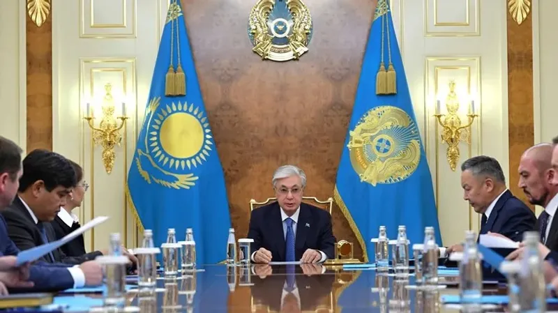 Президент, Қауіпсіздік Кеңесінің Төрағасы Қасым-Жомарт Тоқаев дербес мемлекеттік орган ретінде құрылған Қауіпсіздік Кеңесі Аппаратының алғашқы кеңесін өткізді.