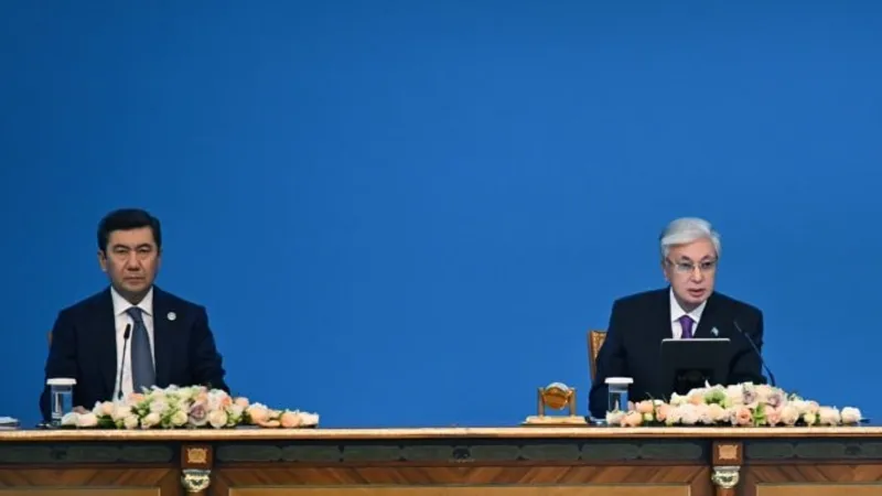 «Әрдайым халықпен тікелей байланыста болуларыңыз керек»: Президент Халық Кеңесінің мүшелеріне үндеу жасады
