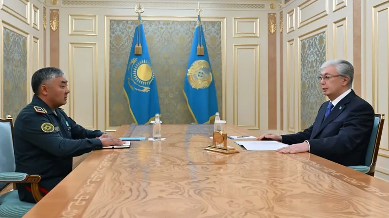 Президент қабылдауы, Ақорда, Мемлекет басшысы, қорғаныс министрі, Айдос Мырзахметов, сурет - Zakon.kz жаңалық 27.09.2026 13:45