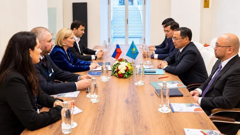 Кездесу, Санкт-Петербург, Ресей, Арман Қырықбаев, форум, Ольга Любимова, сурет - Zakon.kz жаңалық 28.09.2026 22:31