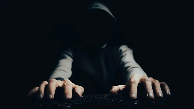 "Атыраулық хакер" ісі сотқа жолданды – ІІМ, сурет - Zakon.kz жаңалық 30.09.2026 18:04