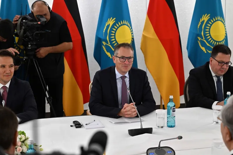 Бернд Ульбрихт Тоқаевқа алғыс айтты, сурет - Zakon.kz жаңалық 30.09.2026 17:22