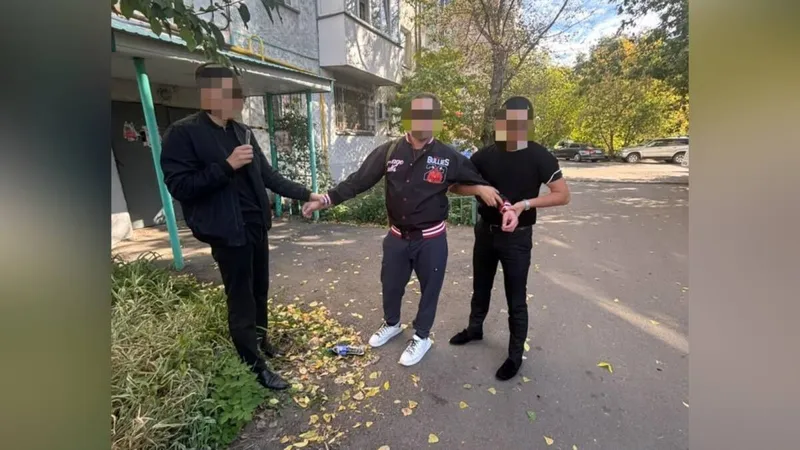 Петропавл тұрғыны рецептсіз дәрі сатып алғаны үшін ұсталды, сурет - Zakon.kz жаңалық 01.10.2026 17:20