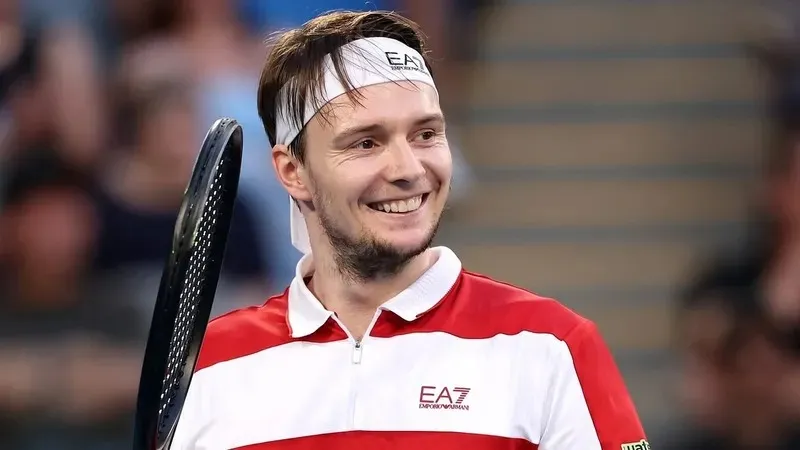 Александр Бублик Бейжіңдегі ATP 500 турнирінен шығып қалды