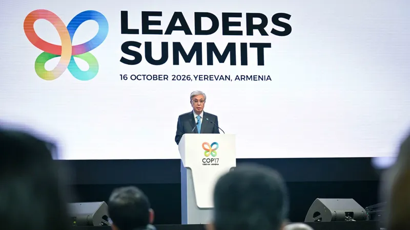 Президент Қасым-Жомарт Тоқаев COP17 аясындағы Биоалуантүрлілік бойынша көшбасшылар саммитінде табиғатты сақтау үшін халықаралық күш-жігерді үйлестіру қажет екенін айтты, деп хабарлайды Zakon.kz., сурет - Zakon.kz жаңалық 16.10.2026 15:50
