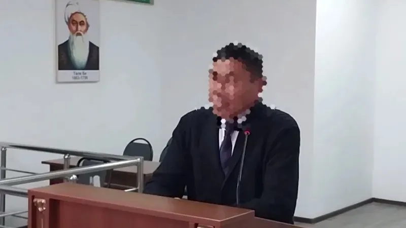 Жамбыл облысында колледж директоры жалақыны артық төлгені үшін айыппұл арқалады