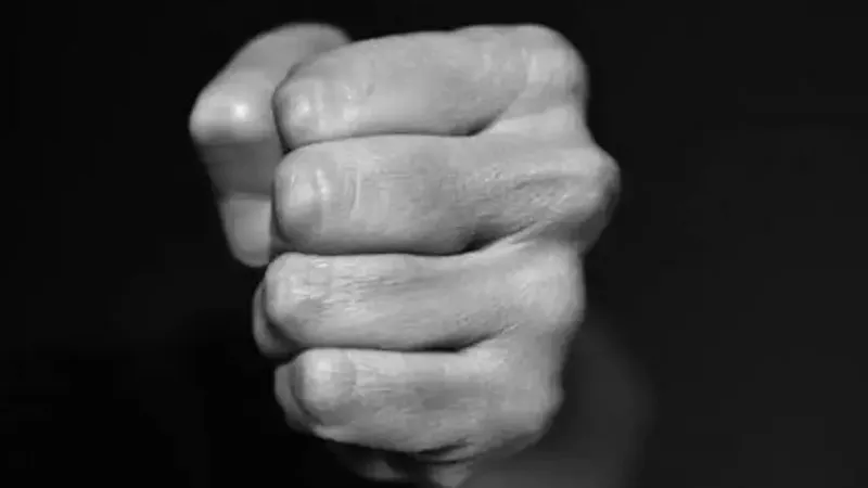 Ұрып-соғу, төбелес, Қарағанды облысы, Балқаш, ер адам, үш жас, сот үкімі, сурет - Zakon.kz жаңалық 22.10.2026 17:46
