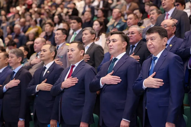 Шымкенттіктер Республика күнін атап өтті, сурет - Zakon.kz жаңалық 23.10.2026 19:44