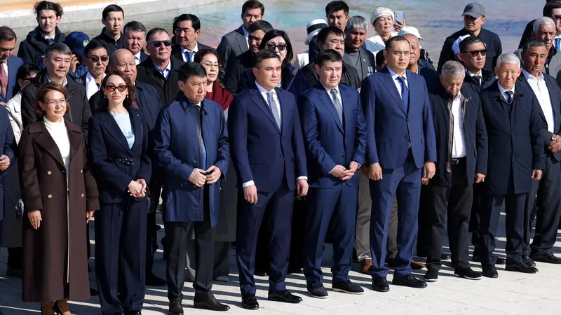 Мемлекеттік ту, көтеру рәсімі, Шымкент, Республика күні, сурет - Zakon.kz жаңалық 25.10.2026 14:13