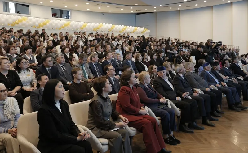 Кездесу, Ерлан Қошанов, Ақмола облысы, қоғам өкілдері, Жолдау, талқы , сурет - Zakon.kz жаңалық 30.10.2026 19:24